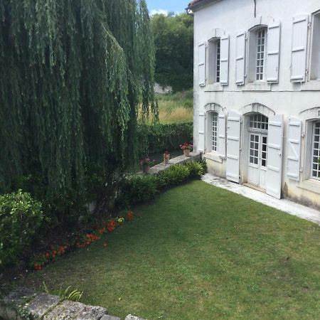La Maison Du Pont La Rochebeaucourt-et-Argentine Exterior foto
